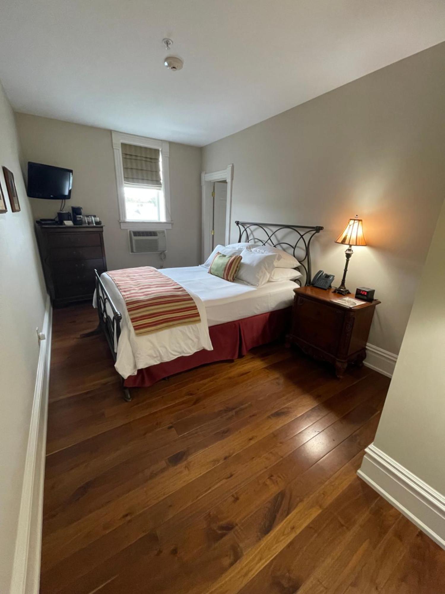 Everett The Union Hotel מראה חיצוני תמונה